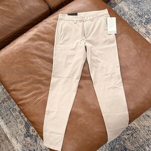 Lululemon Men's Cream Chino style Commission Pants Slim (WovenAir Fabric)